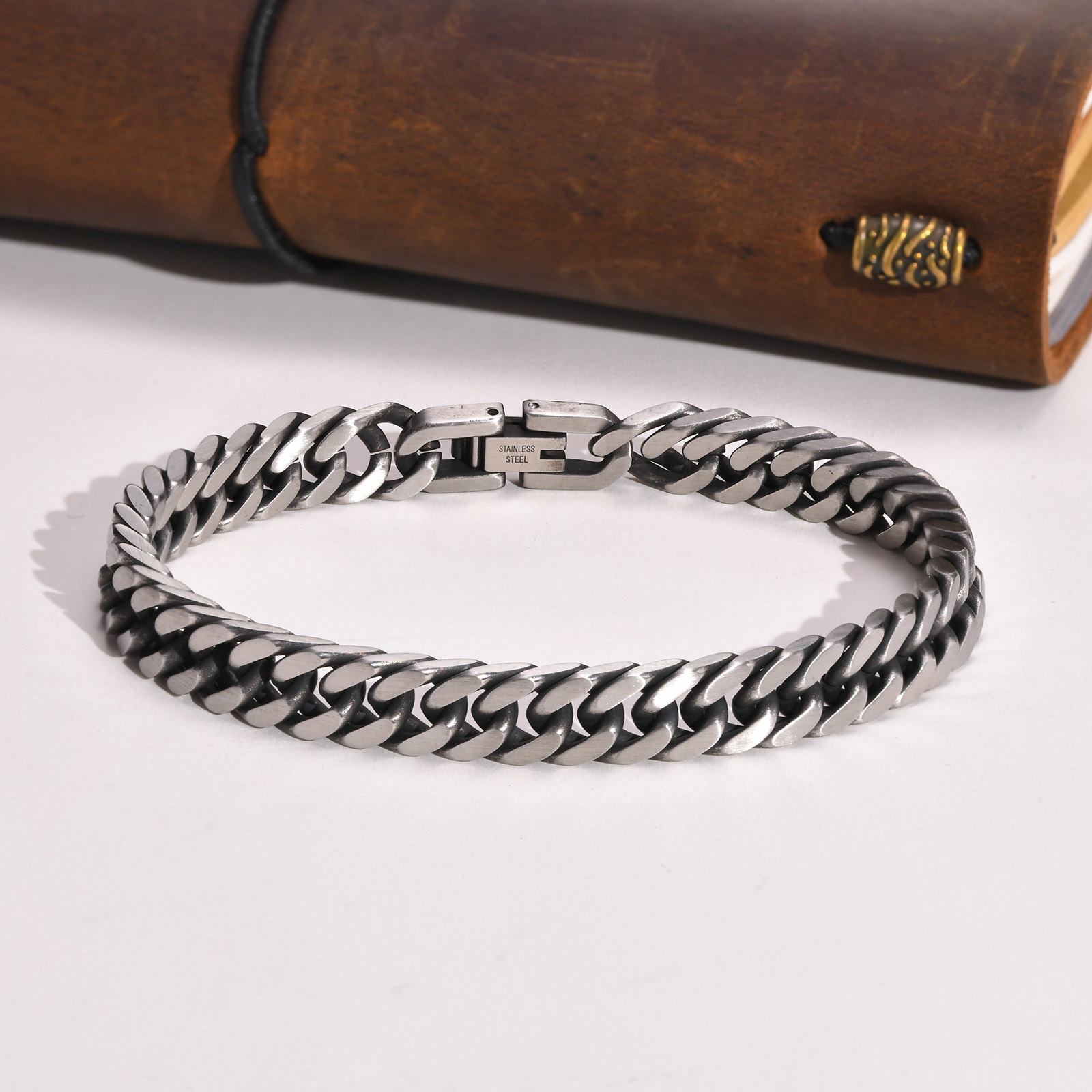 Vnox مكتنزة الرجعية الكوبية سل - مراجعة Ceramic Link Bracelet وسعره